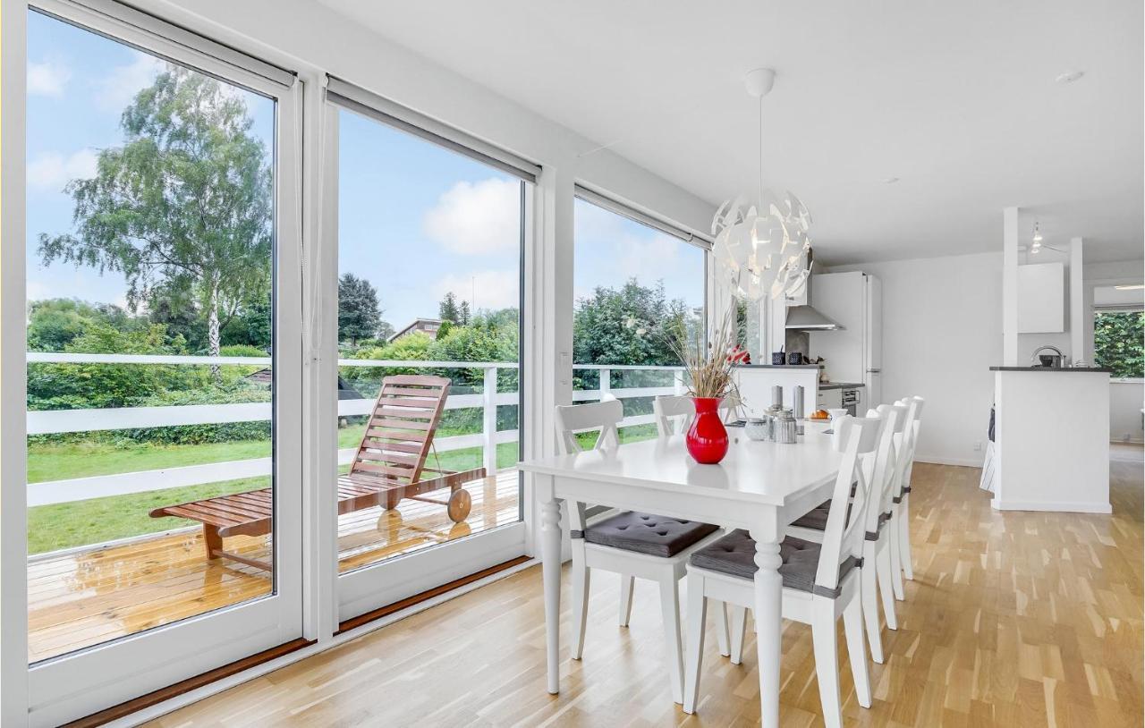 2 Bedroom Stunning Home In Strøby Ladeplads Buitenkant foto